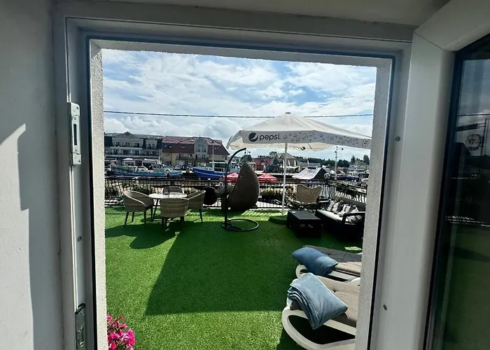 - Z Tarasem Przy Kanale Portowym - Widok Na Statki Apartmán