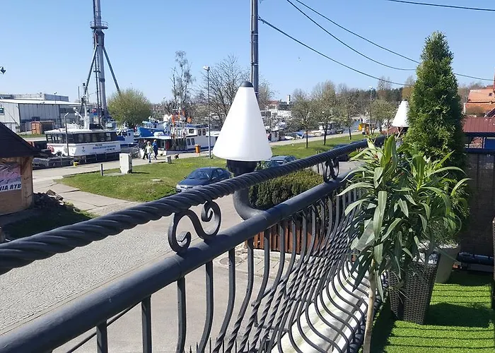 - Z Tarasem Przy Kanale Portowym - Widok Na Statki Apartmán